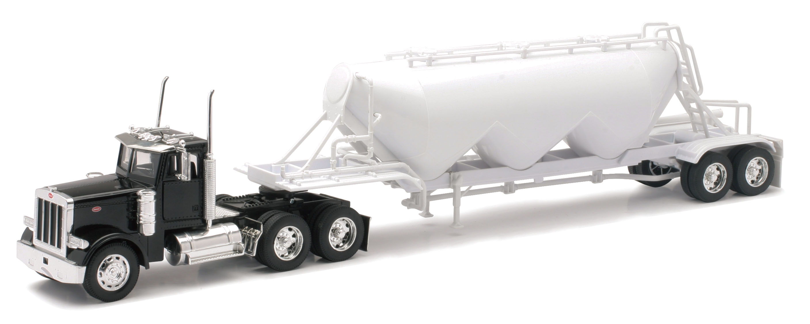 Peterbilt Model 379 with Pneumatic Dry bulk trailer